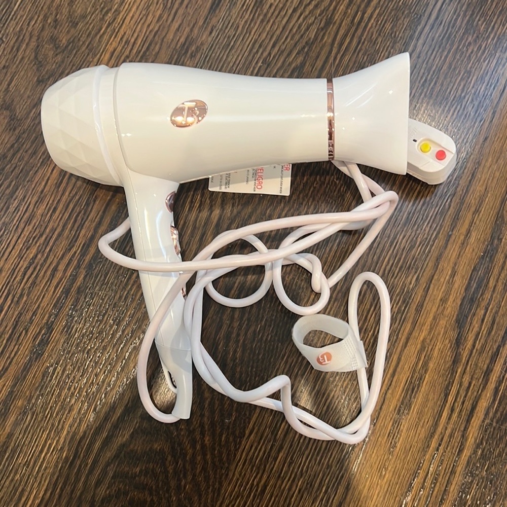 T3 blow dryer
